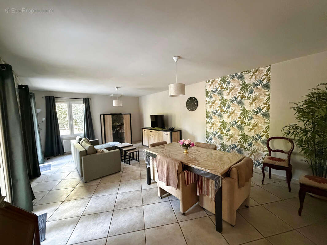 Maison à UZES