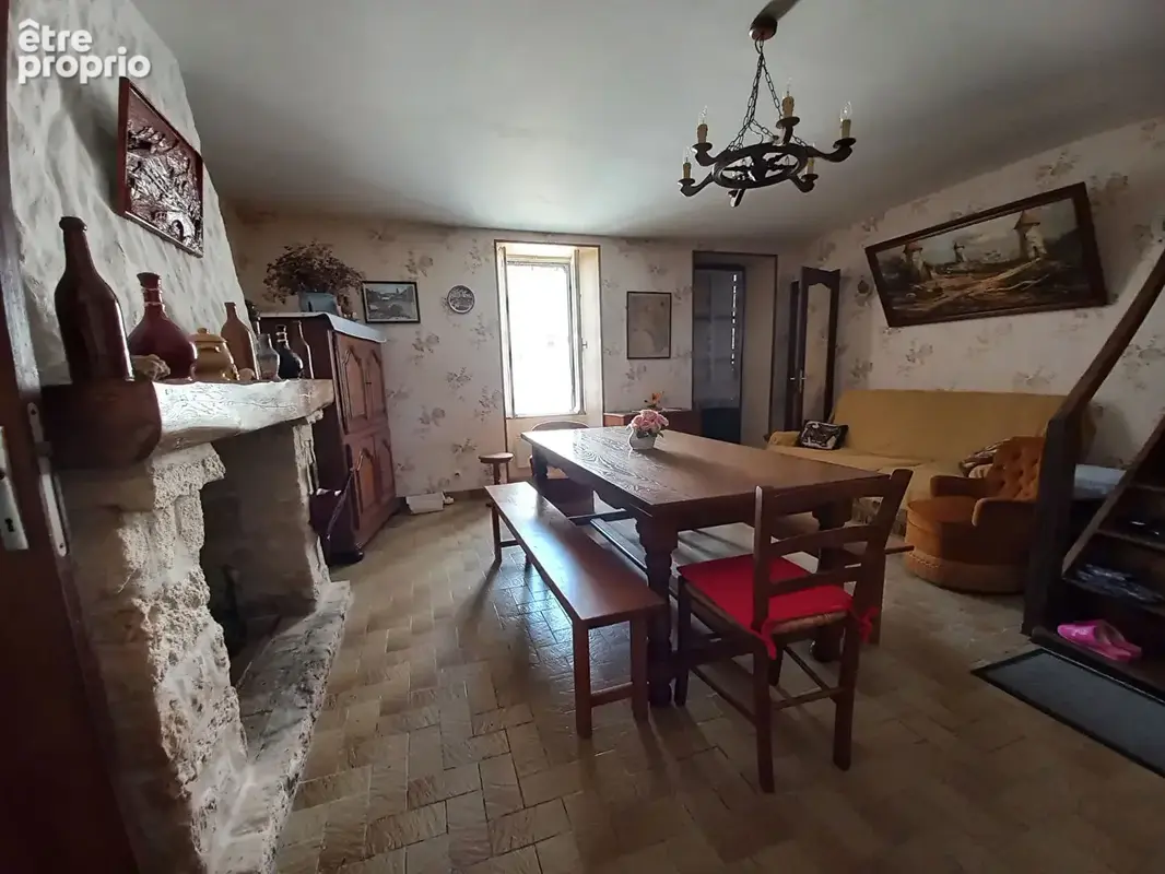 Charmante maison ancienne à rafraîchir avec terrasse, proche des commerces - photo 5