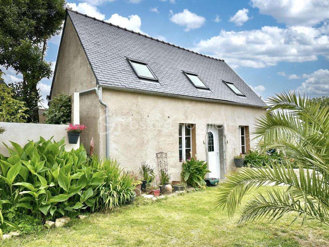 Pouldreuzic – propriété de caractère – 212 m² habitables – jusqu'à 290 m² de potentiel – 3 habitations possibles - photo 10