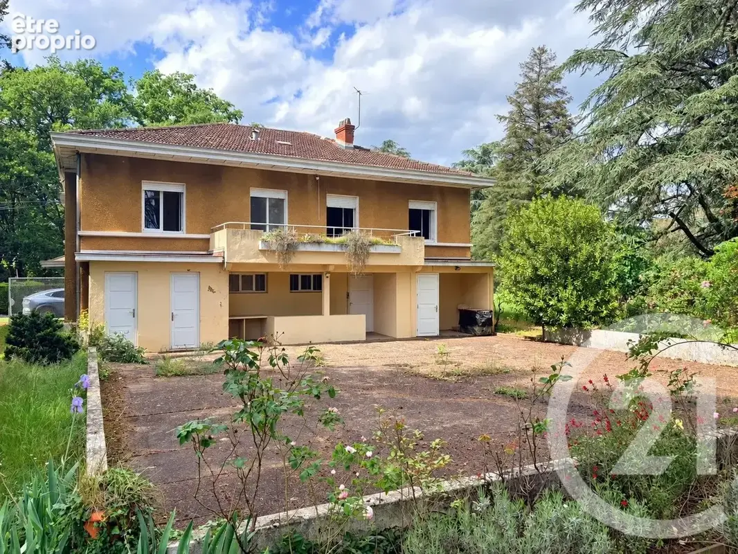 Maison 5 pièces 102 m² à vendre à Saint-Bernard (01600) - photo 2