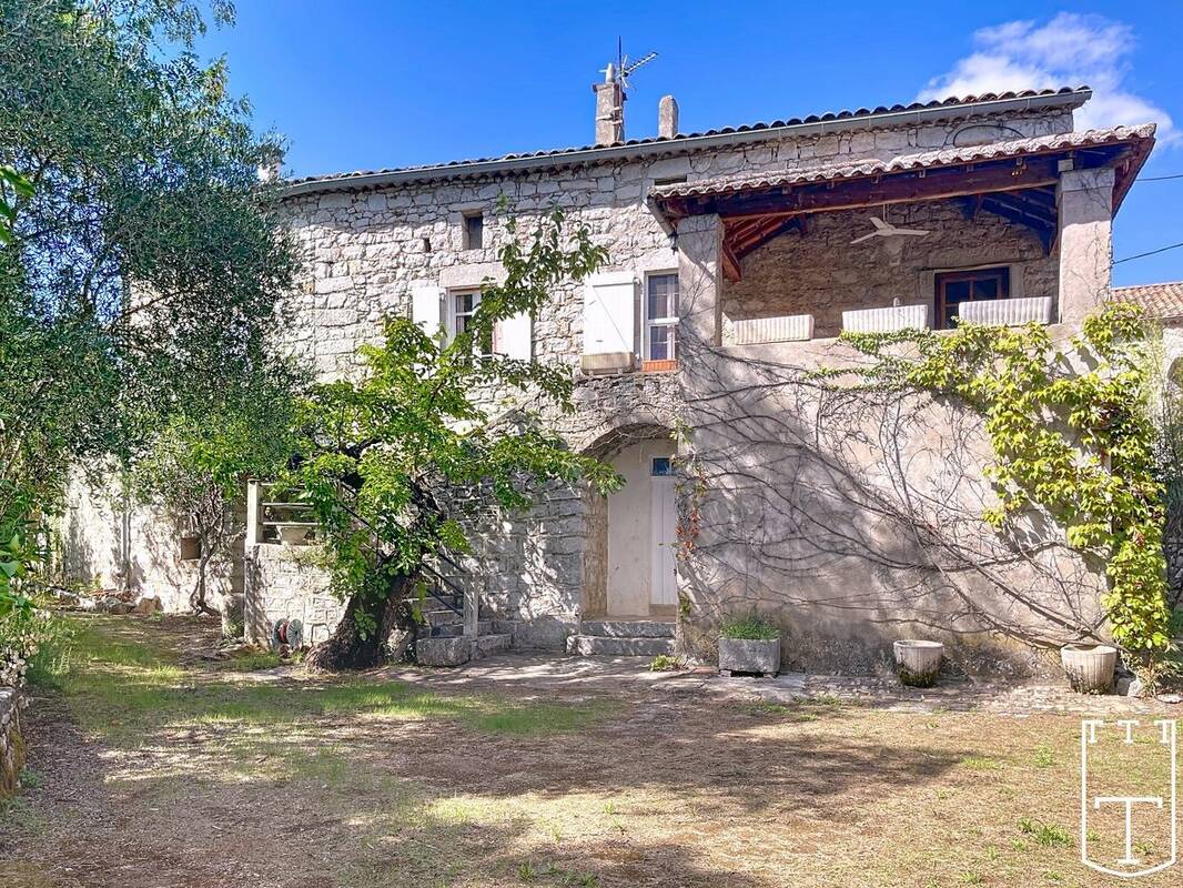 Maison à RUOMS