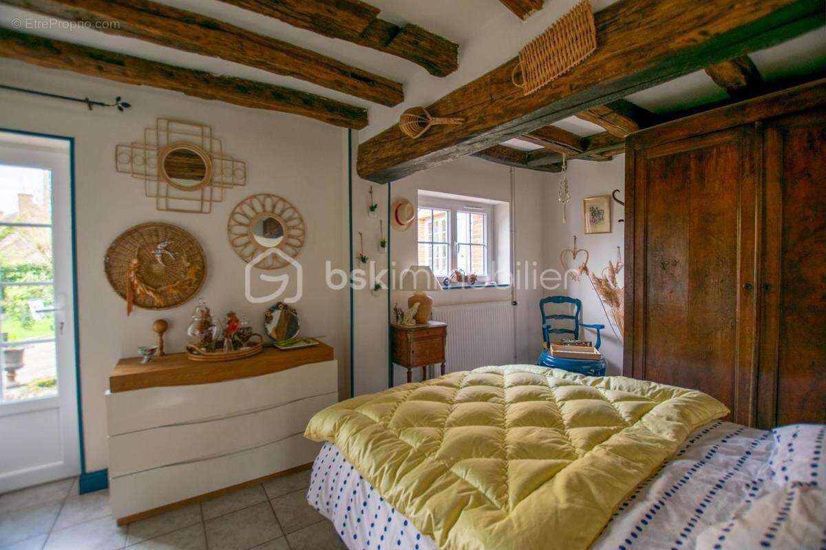 Maison à LES BORDES