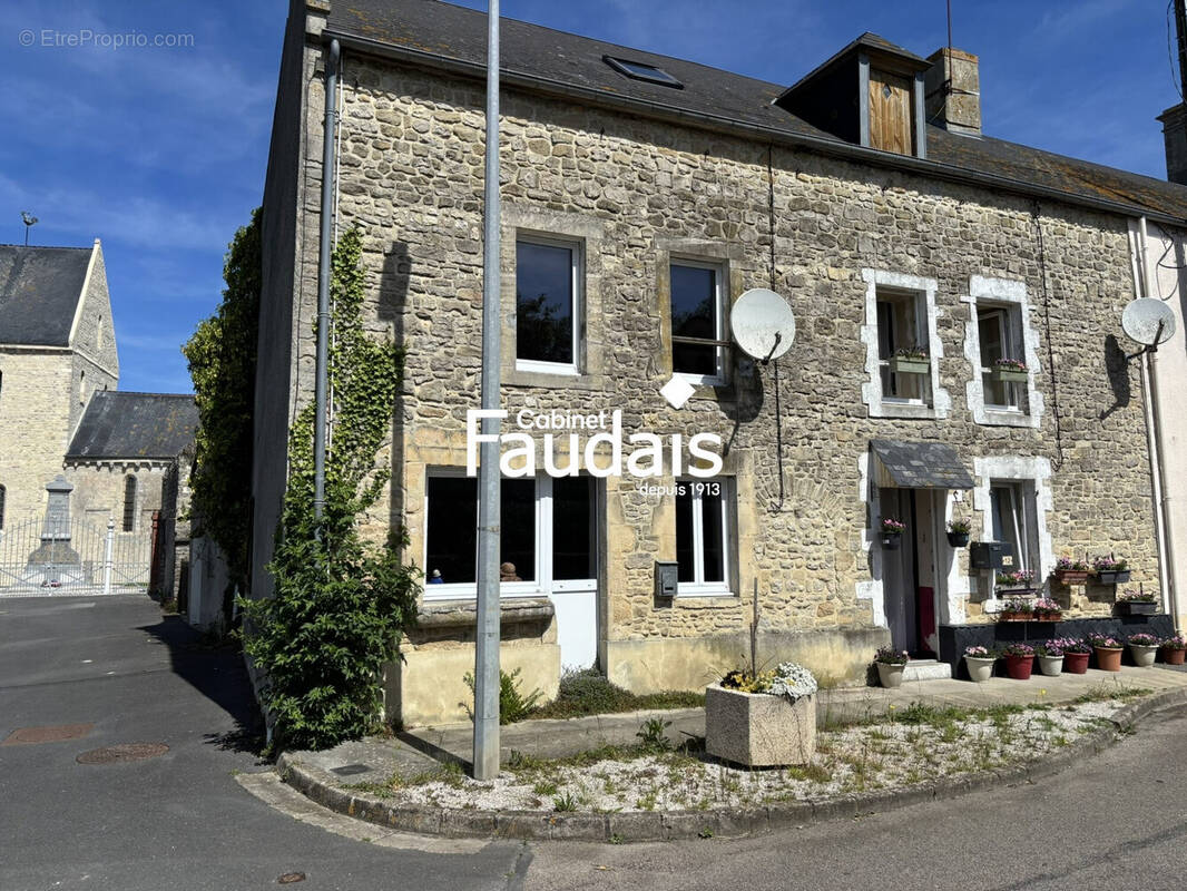 Maison à OSMANVILLE