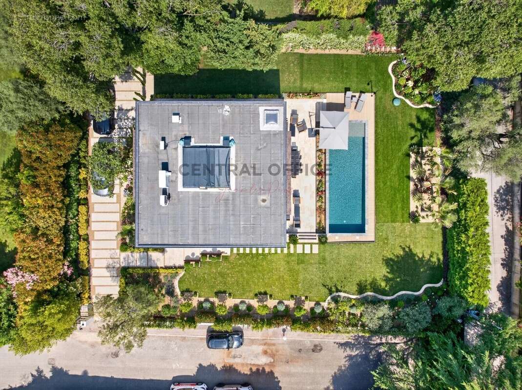 CAP D'ANTIBES- versant Ouest, villa contemporaine neuve d’exception dans un domaine privé - photo 17