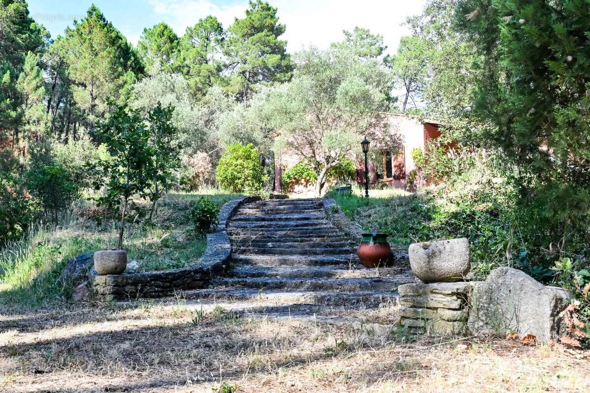 Maison à ROUSSILLON