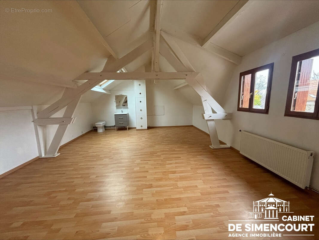 Maison à SAINT-SAUFLIEU