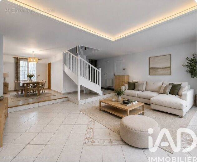 Photo 1 - Maison à VAUREAL