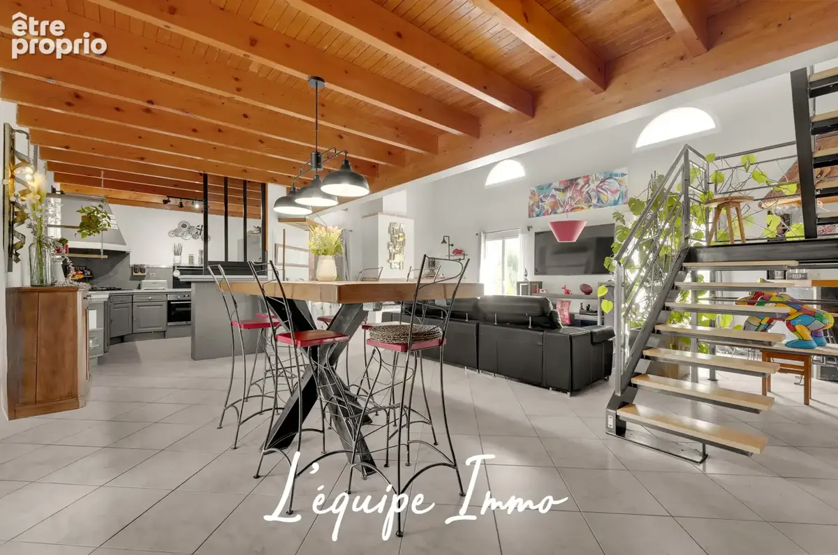 Maison T6 avec piscine et garage - photo 7
