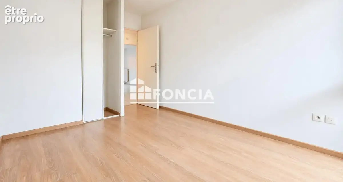 Bordeaux – chartrons  t3 traversant de 67 m² avec loggia et parking couvert - photo 5