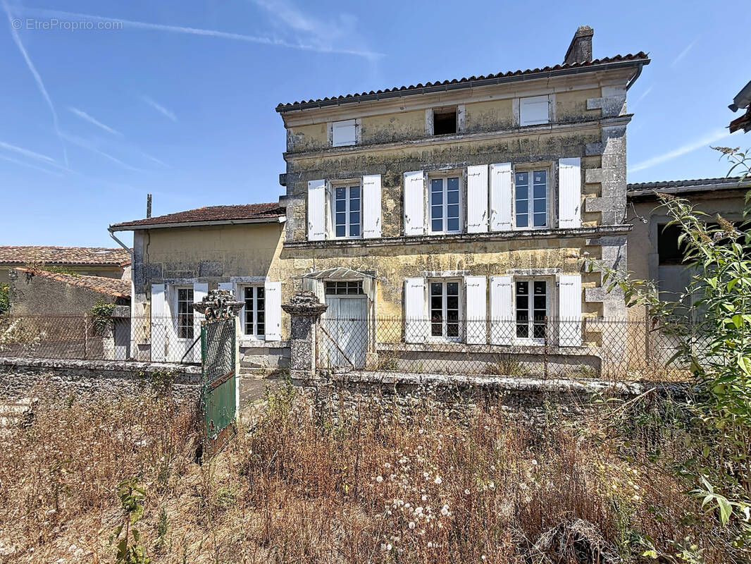 Maison à CHAMPMILLON
