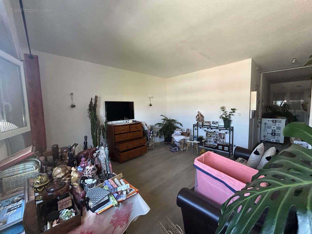 En exclusivité T4 en dernier étage avec ascenseur parking et cave - photo 3