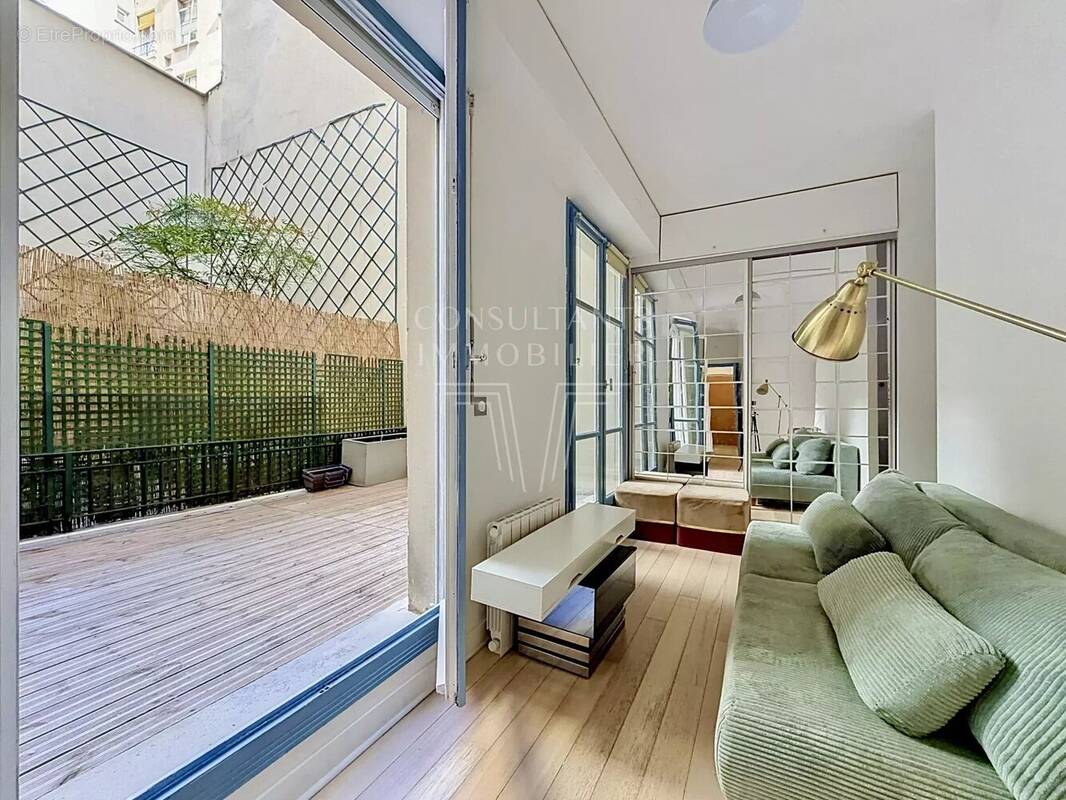 Appartement à PARIS-9E
