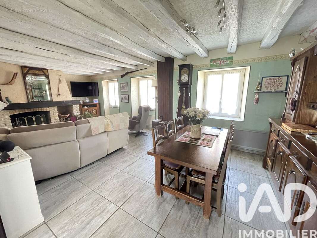 Photo 9 - Maison à ESMANS