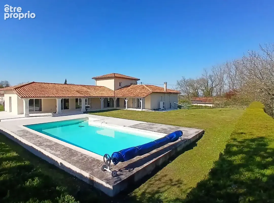Maison à AUBETERRE-SUR-DRONNE