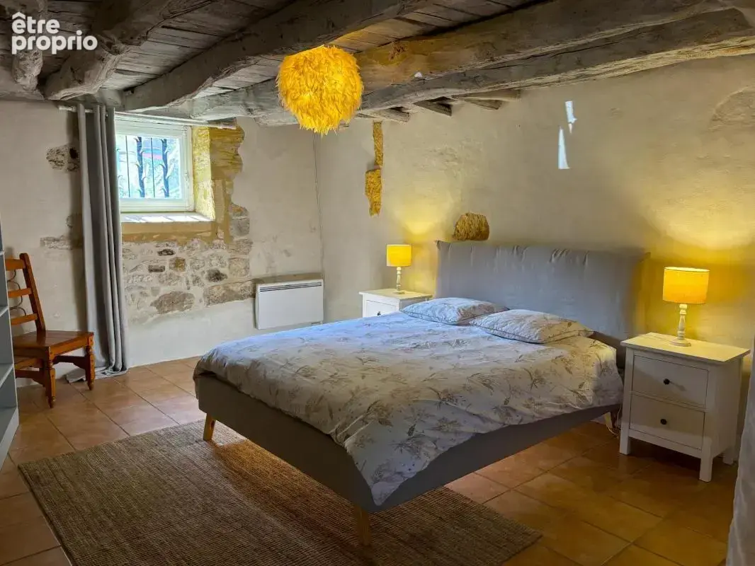 Propriété en pierre rénovée avec maison, 3 gîtes, bassin de détente et fort potentiel locatif – Périgord Noir - photo 11