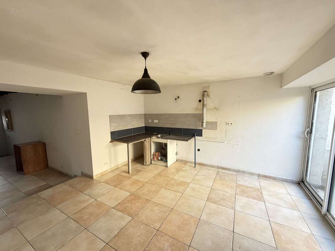 Maison à MONTREVAULT