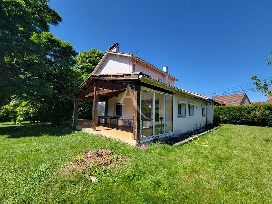 Maison à LONS