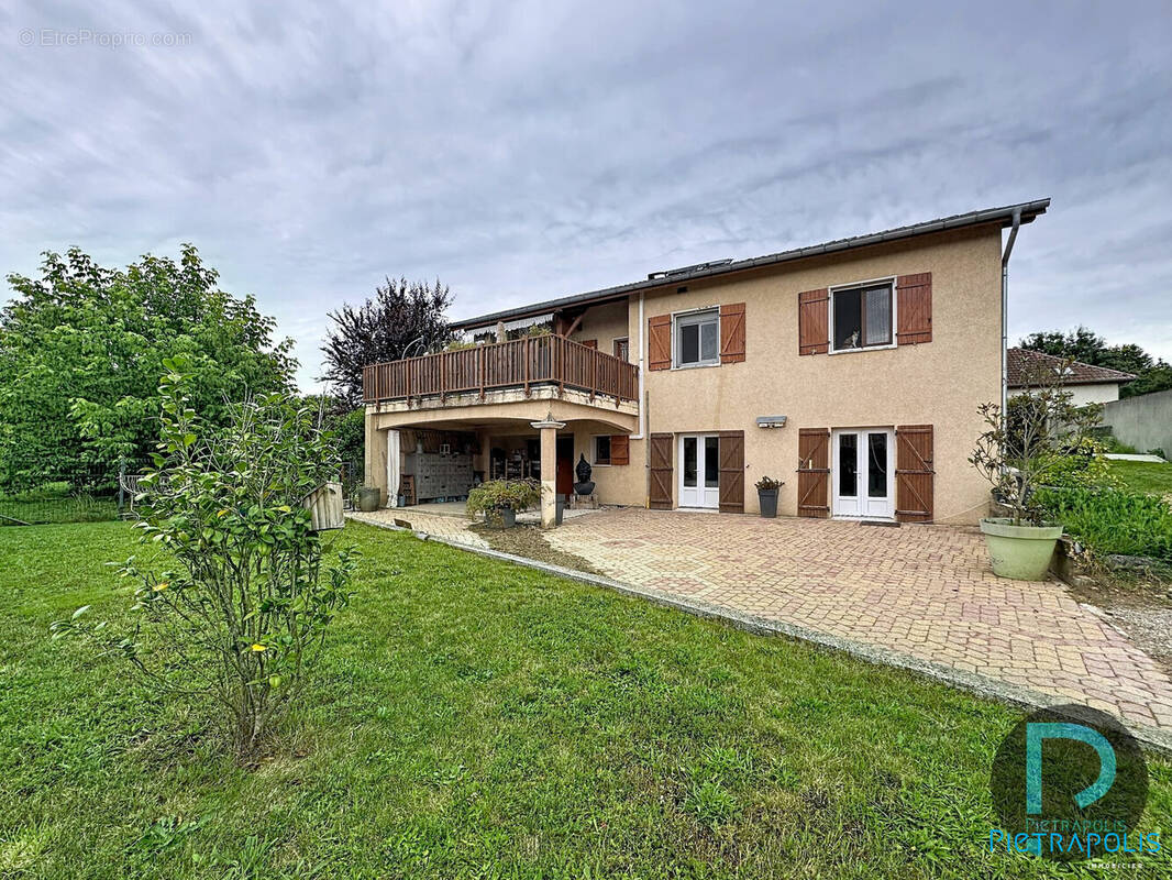 Maison 168 m² à Relevant  - photo 2