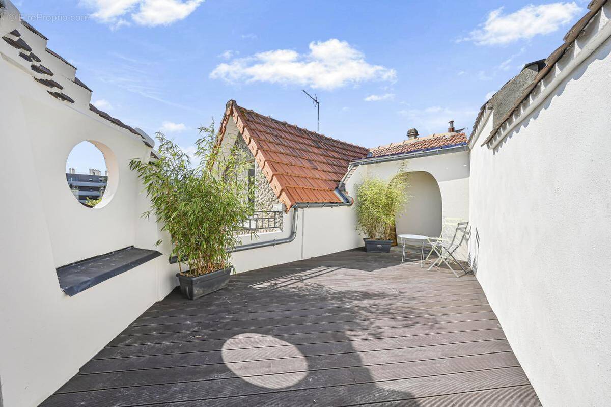 Commerce à NANTERRE