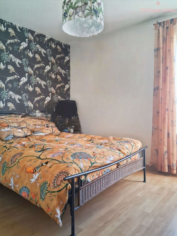 Appartement à SAINT-JEAN-DE-LA-RUELLE