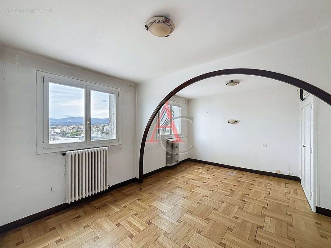 Appartement à CAGNES-SUR-MER