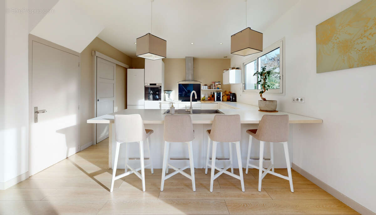 Maison à BASSUSSARRY