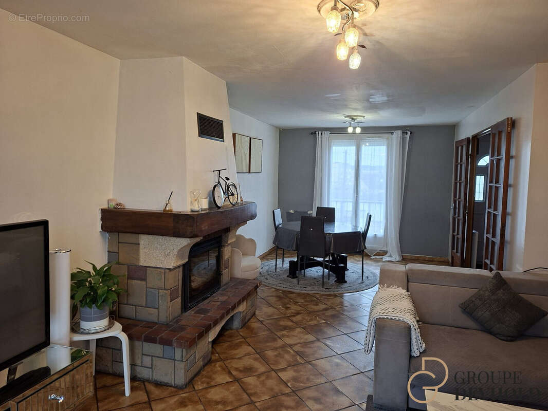 sejour salon sam - Maison à LIMAY
