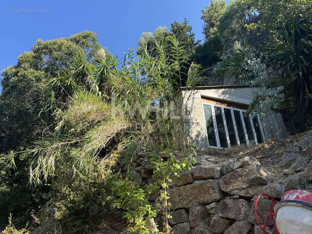 Maison à VALLAURIS