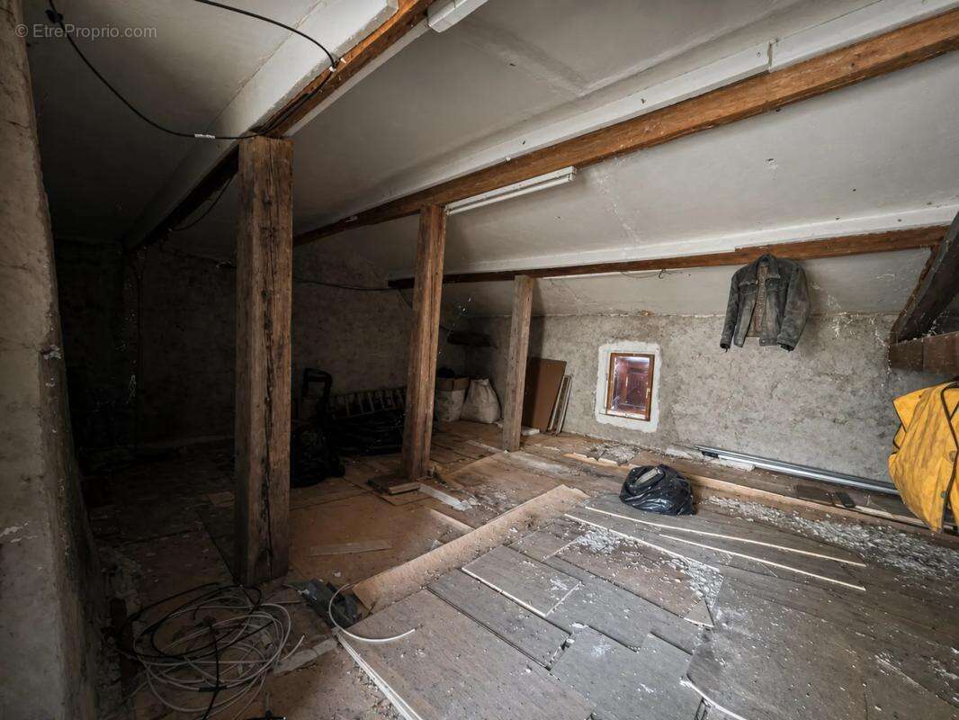 Maison de 120 m2 avec plus de 2,2 hectares de terrain - photo 17