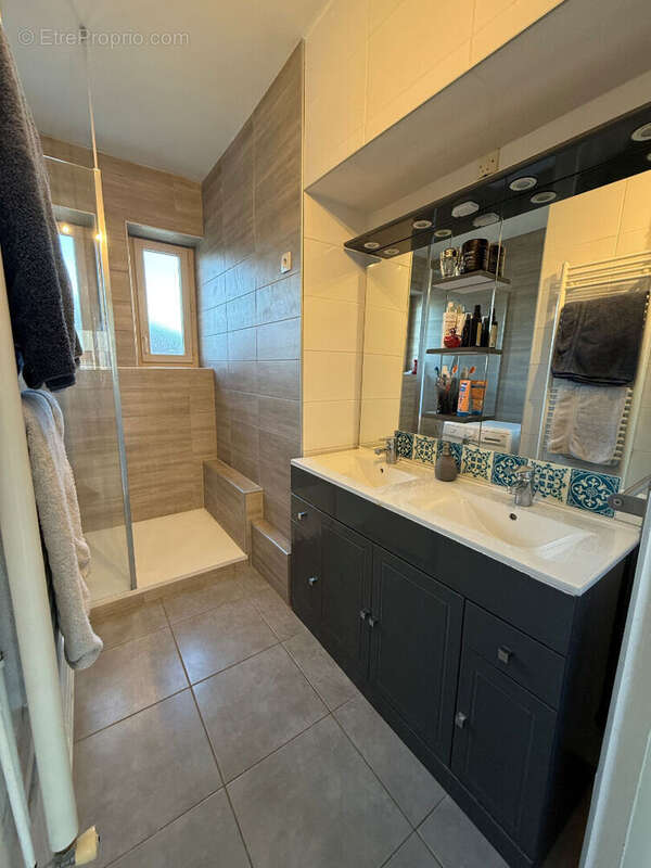 Appartement lumineux de 71 m² proche gare et centre-ville - photo 8