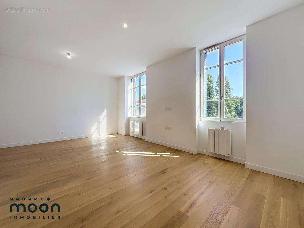 A Vendre - Appartement T3 71m² - Cave - Lyon 7 - photo 4