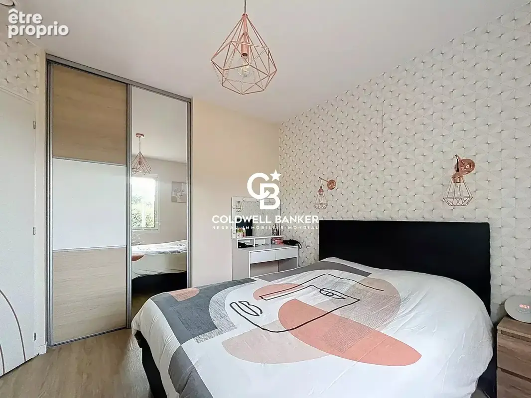 Maison de plain-pied – Secteur prisé des Conches – accès plage à pied - photo 10