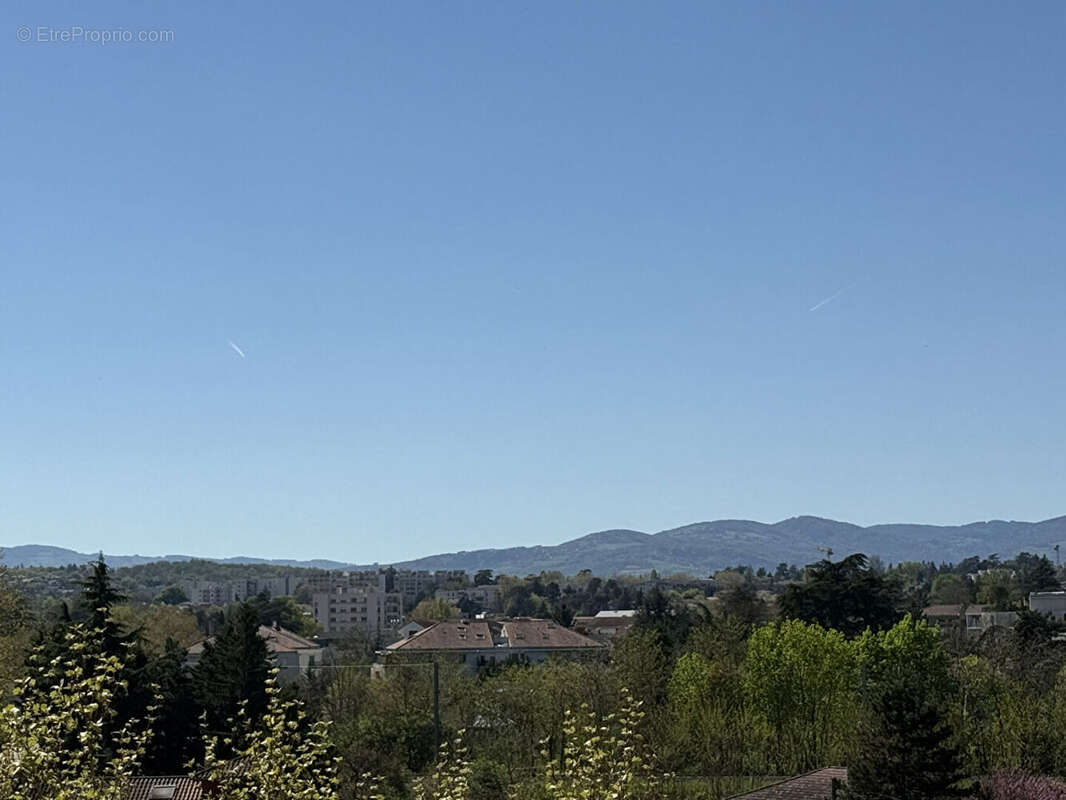 Appartement à LYON-5E