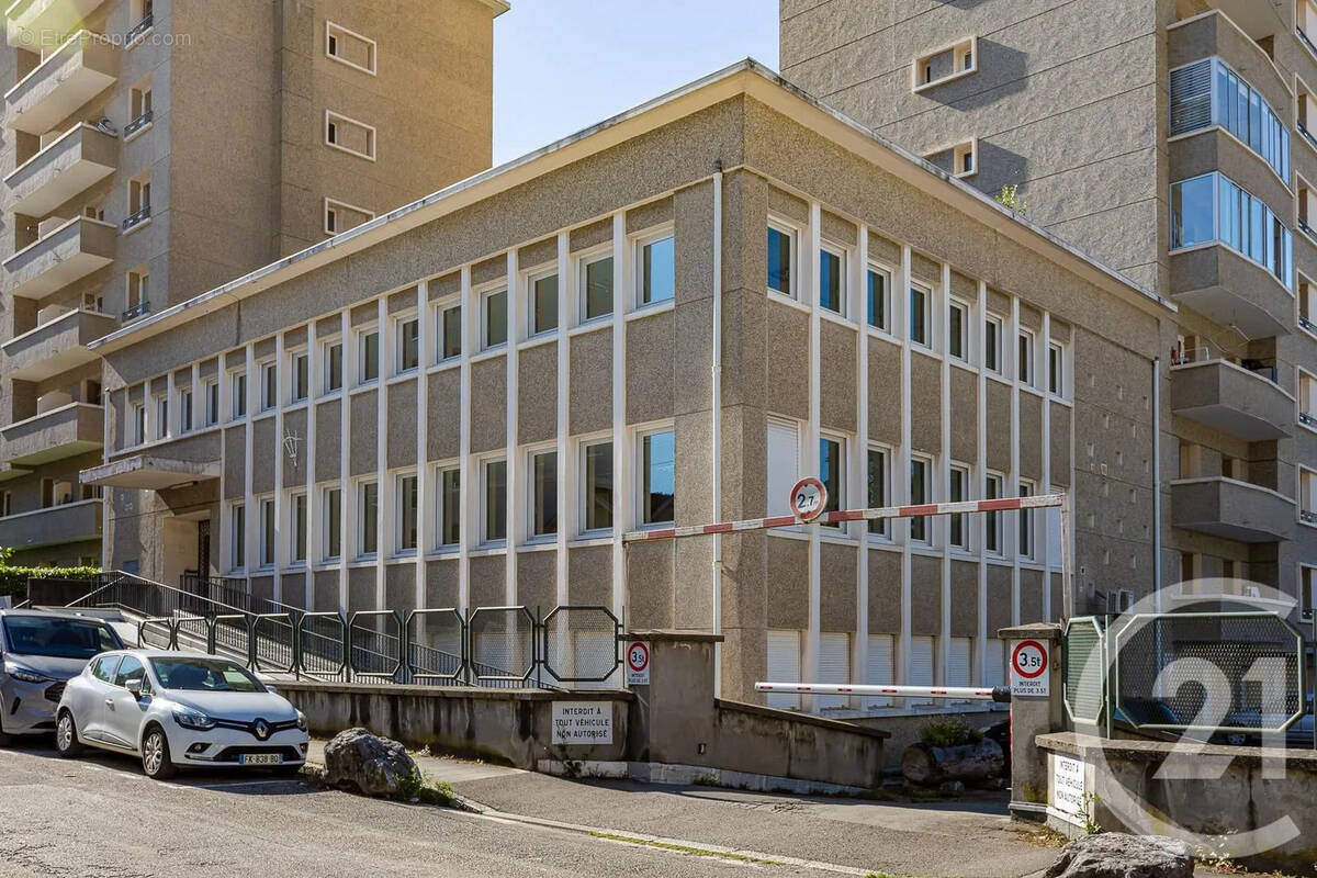 Autre à GRENOBLE