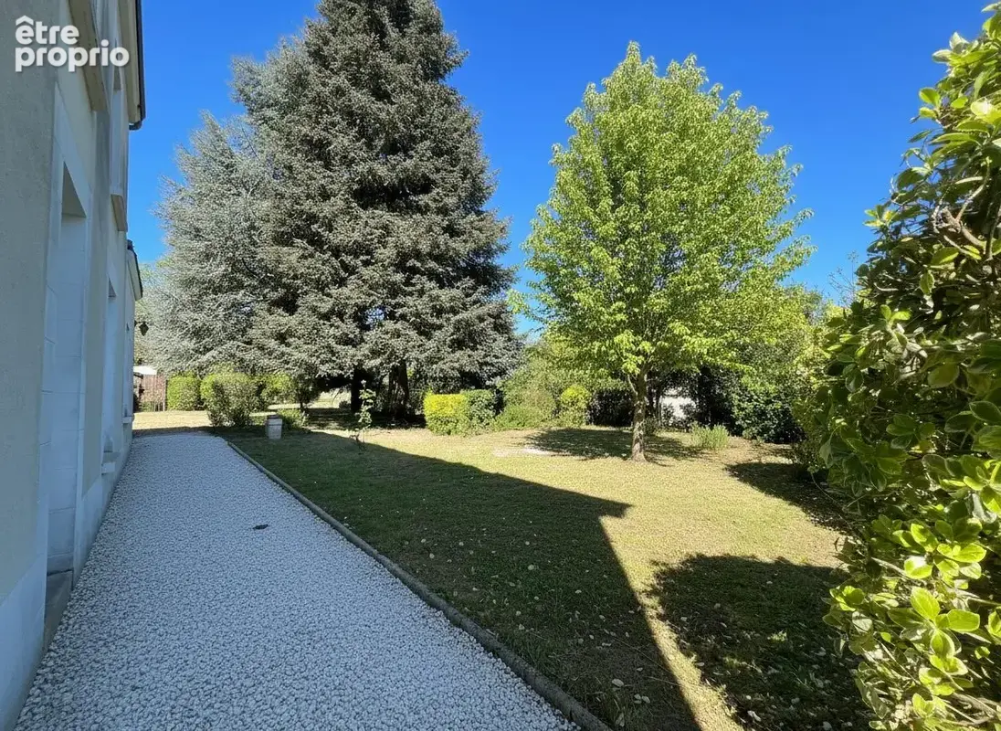 Maison 5 pièces 123 m² à vendre à Amboise (37400) - photo 2