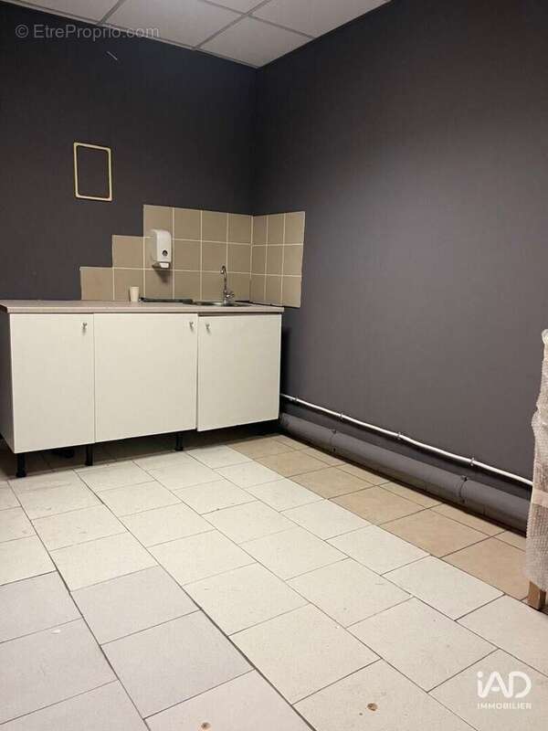 Photo 8 - Commerce à MARSEILLE-15E