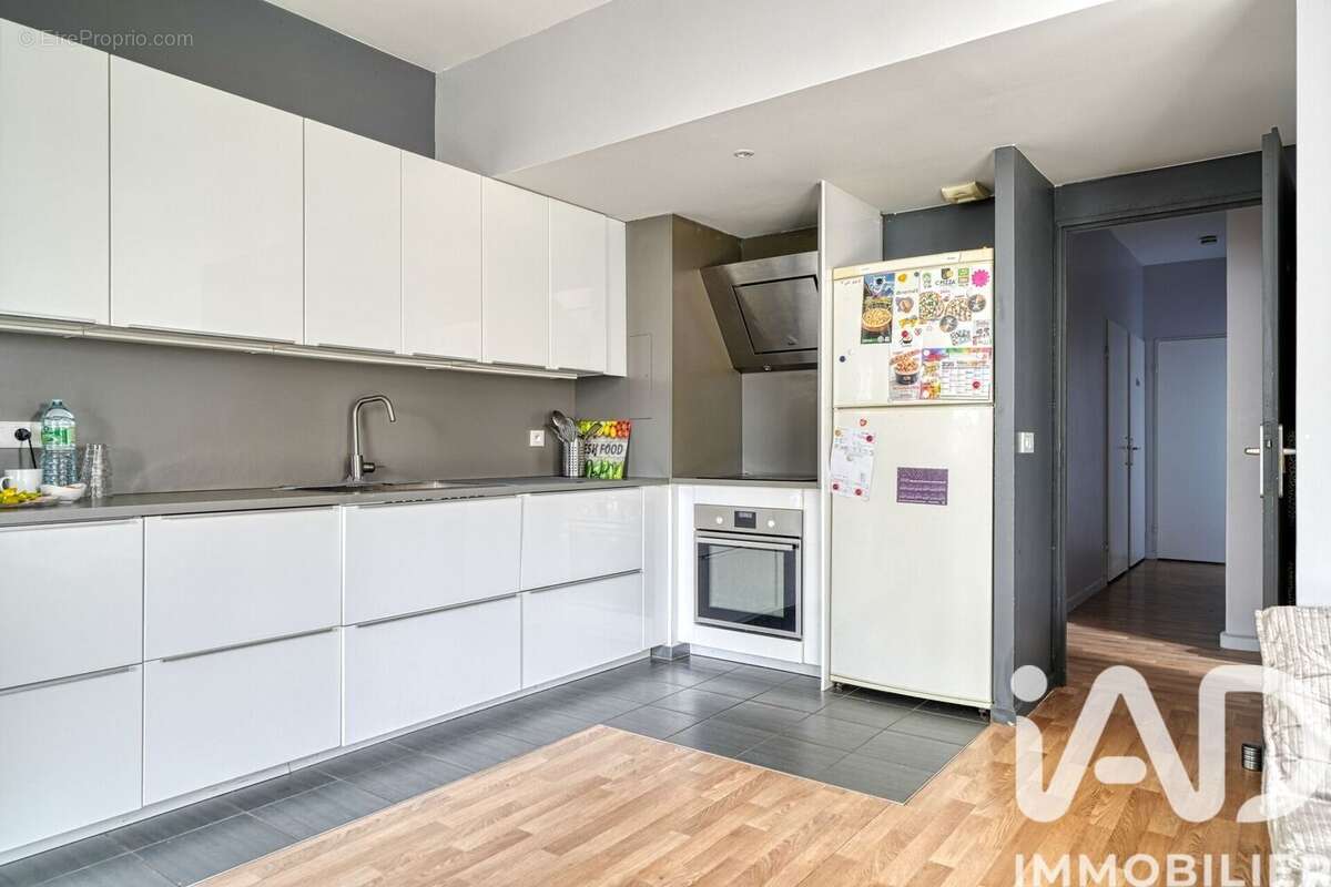 Photo 5 - Appartement à GENNEVILLIERS