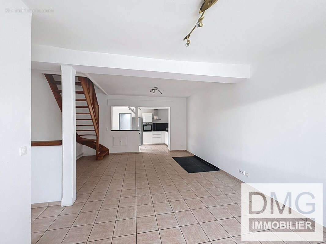 Maison 126 m² à Steenvoorde  - photo 2