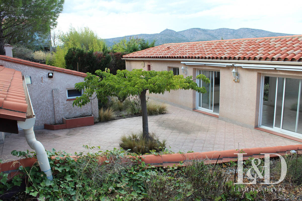 Maison à CASES-DE-PENE