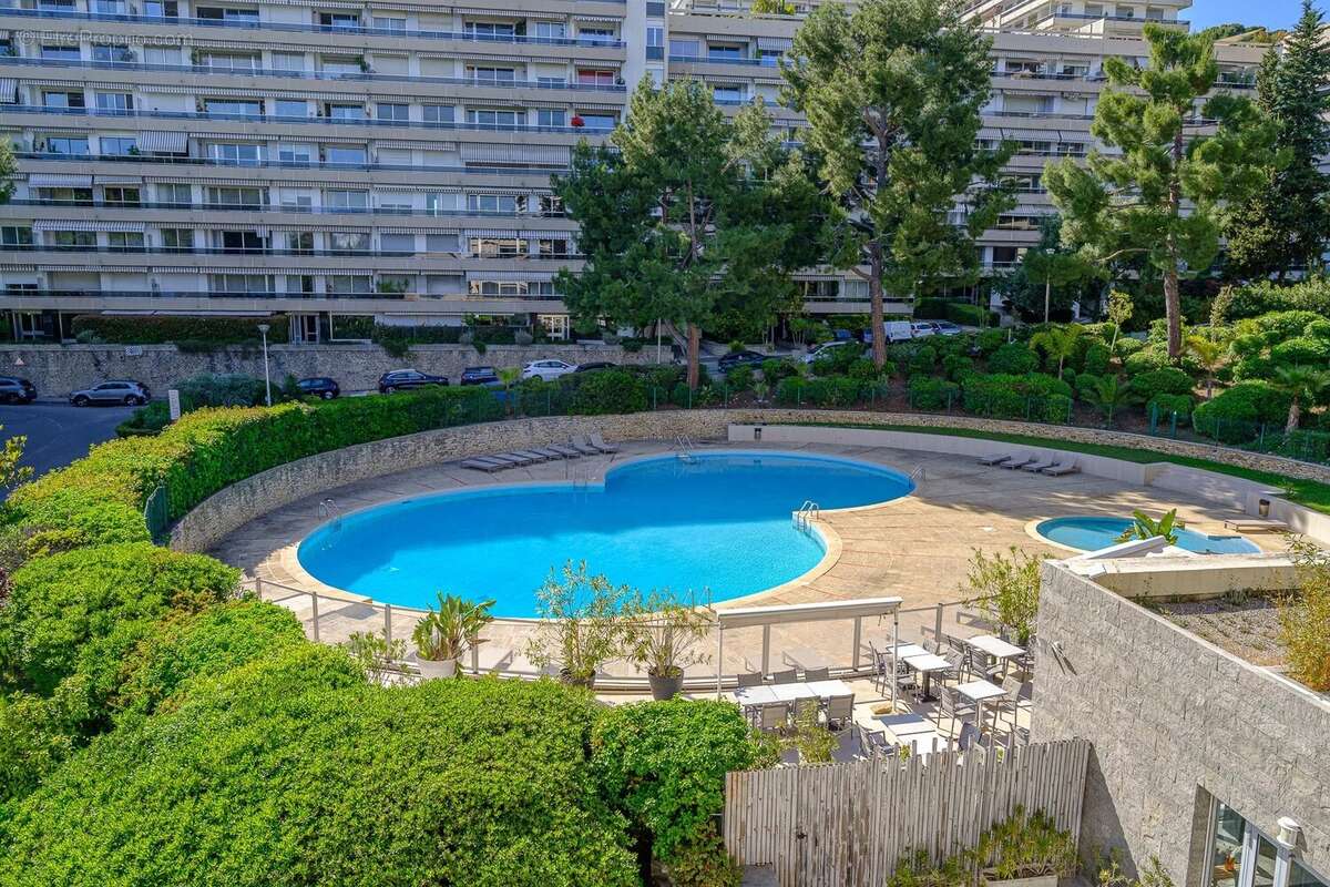Appartement à MARSEILLE-8E