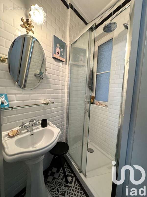 Photo 4 - Appartement à PARIS-18E