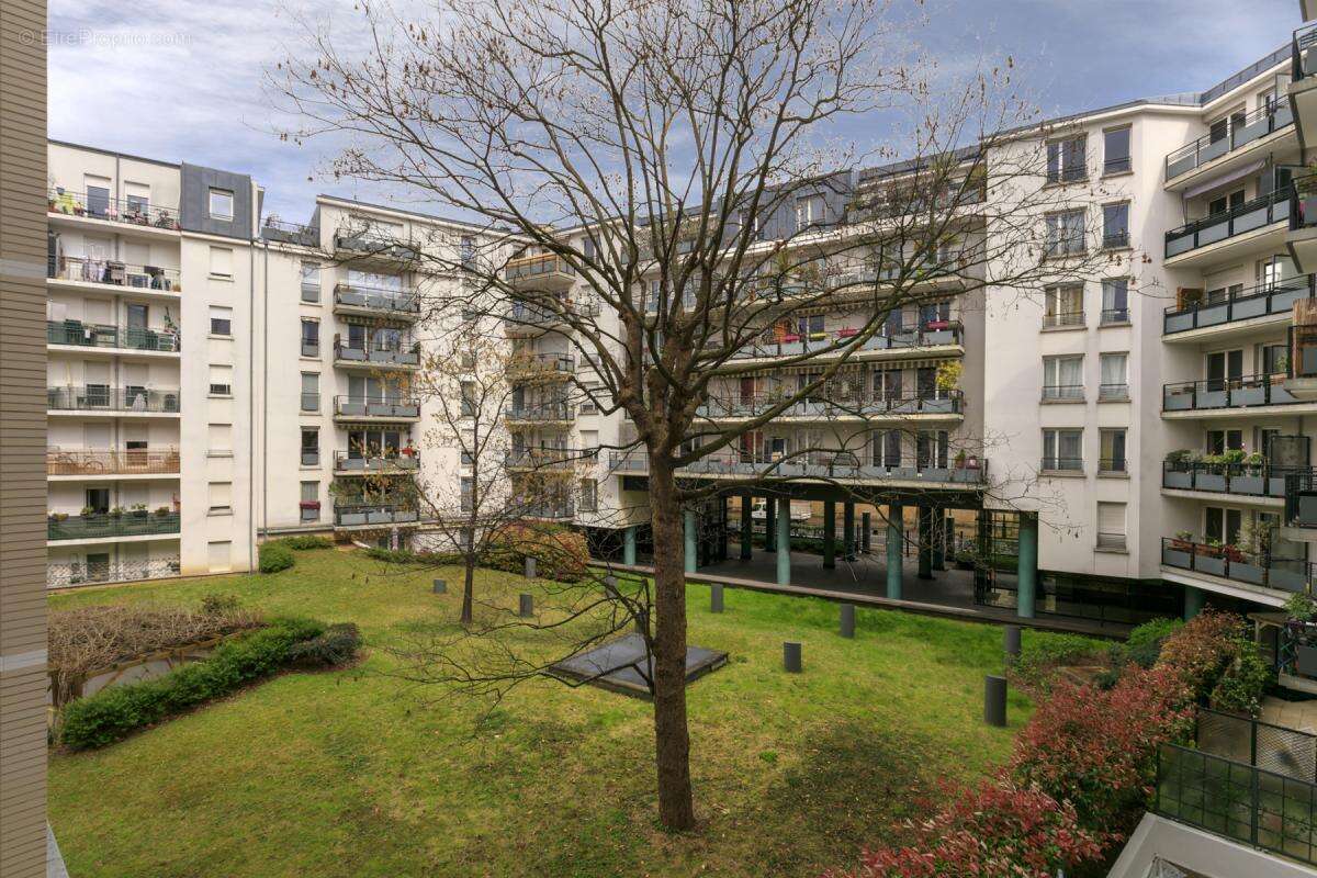 Appartement à CLICHY
