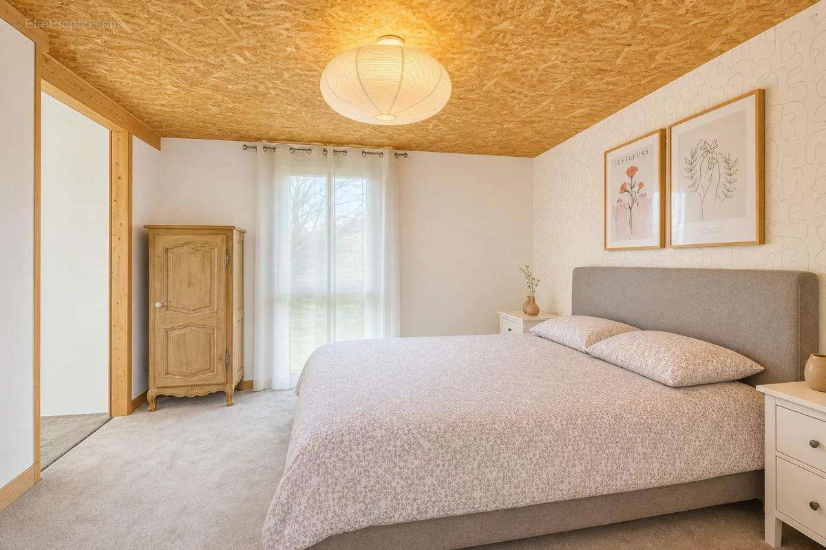 Maison à VINCEY