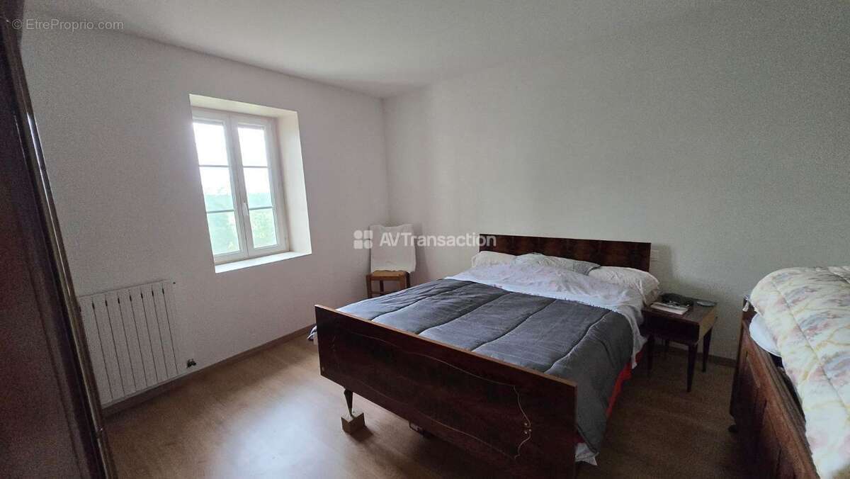 Maison 226 m² à Saint-Broing  - photo 20