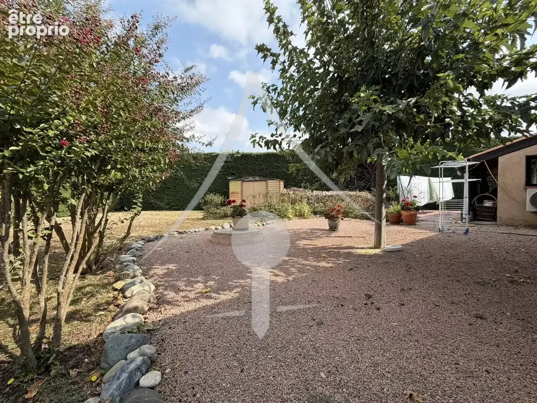 Maison traditionnelle et familiale de type 6 avec piscine et garage - Le Fauga - photo 15