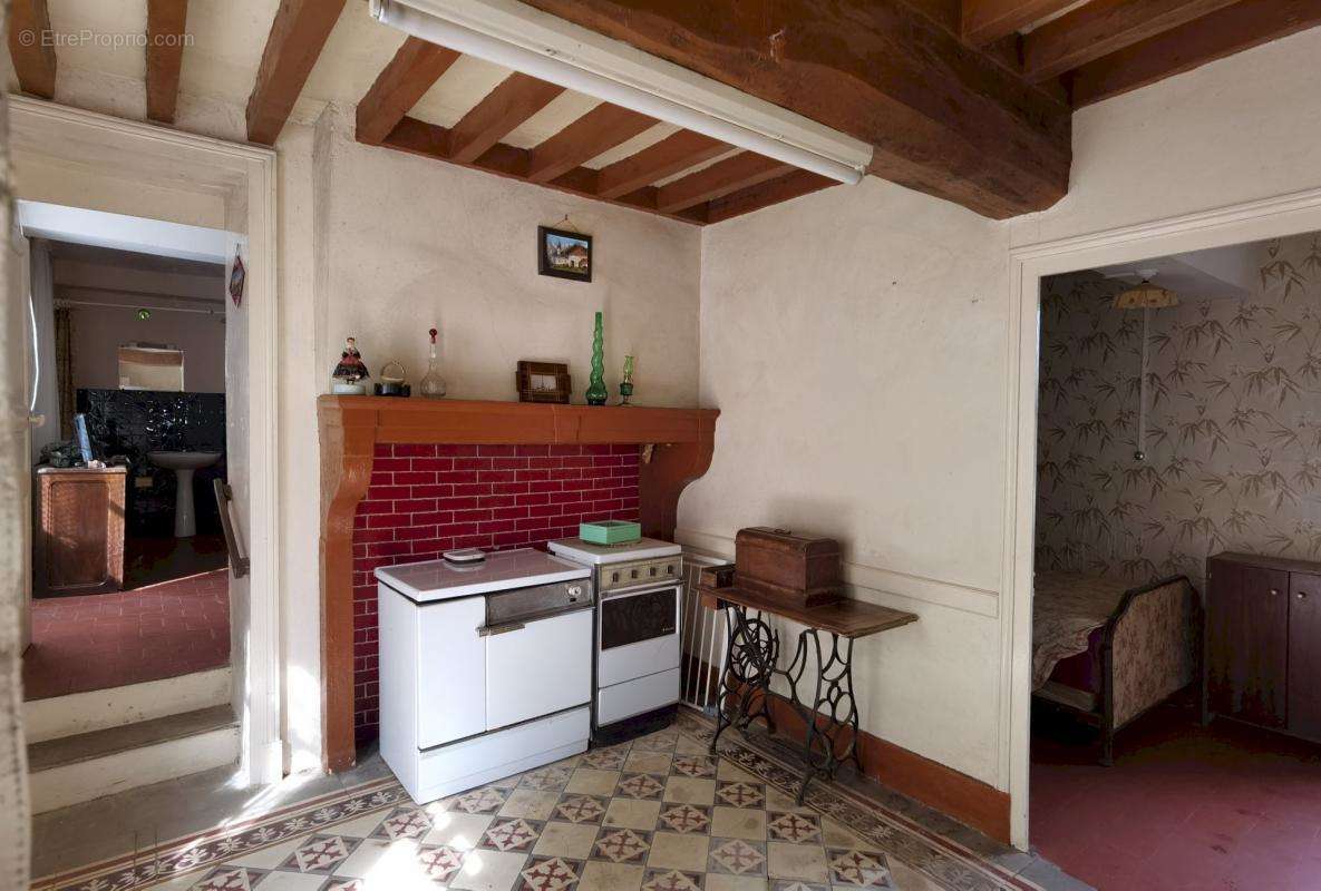 Maison à BRINON-SUR-BEUVRON