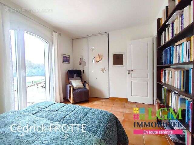 Maison à MONTBOUCHER-SUR-JABRON