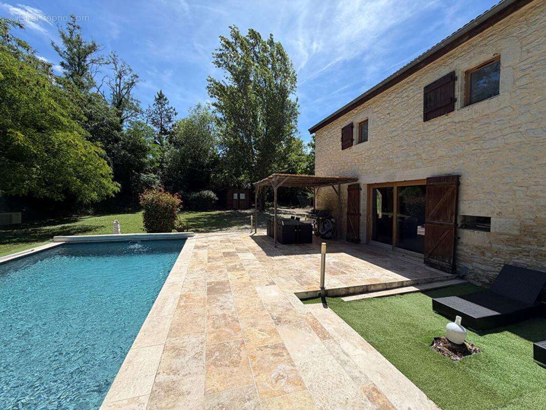 Cahors, maison en pierre rénovée avec piscine - photo 16