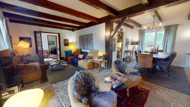 Maison à LOGONNA-DAOULAS