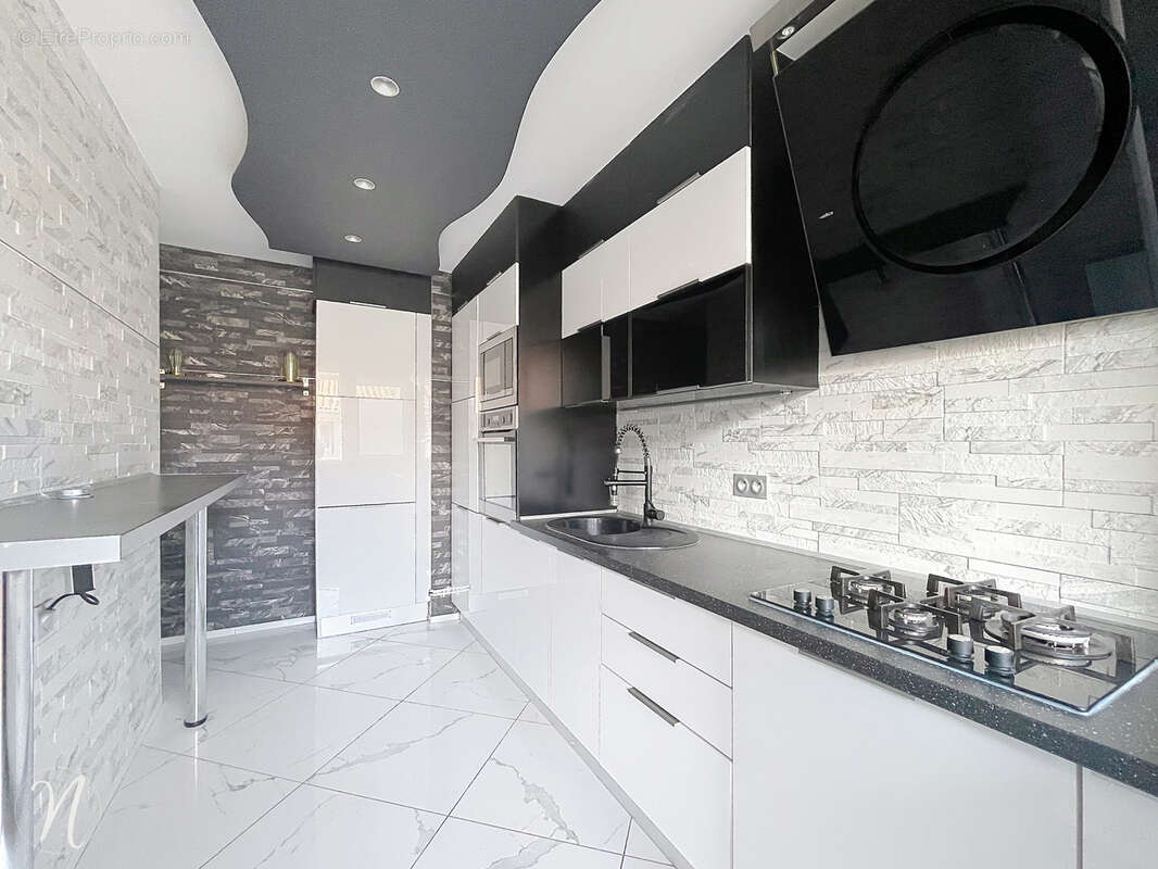 Appartement à SAINT-ETIENNE